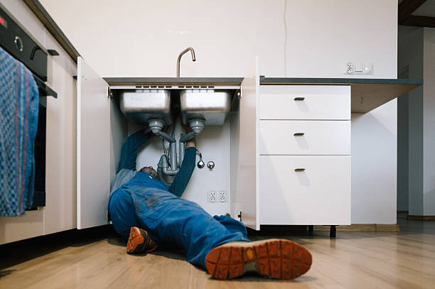 Professional Leak Detection technician working in New London, PA